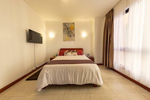 Nairobi Elegant 2-bedroom Apartment With Pool/gym