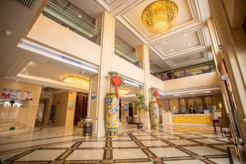 Thw Hotel