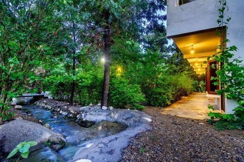 Hotel Lohagarh Corbett Resort