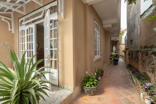 Hostal Delen House