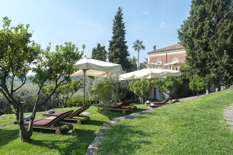 Agroturismo Monaci Delle Terre Nere
