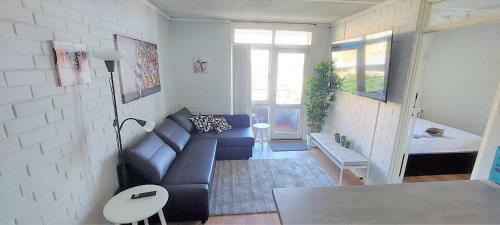 Sky High On Arundel - Central Fremantle Apartment