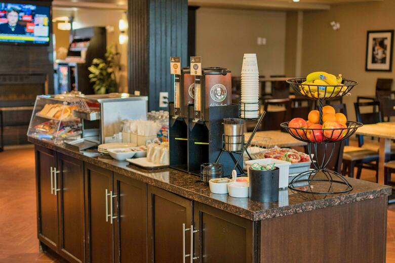 Best Western Plus Peace River Hotel & Suites