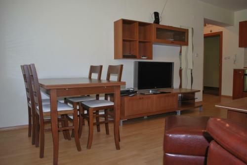 Aparthotel Pm Services Riverside Apartments