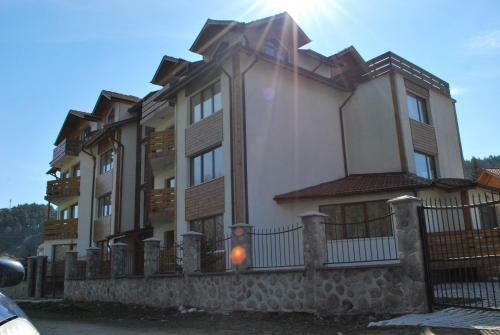 Aparthotel Pm Services Riverside Apartments