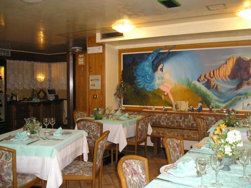 Hotel Albergo Alpino