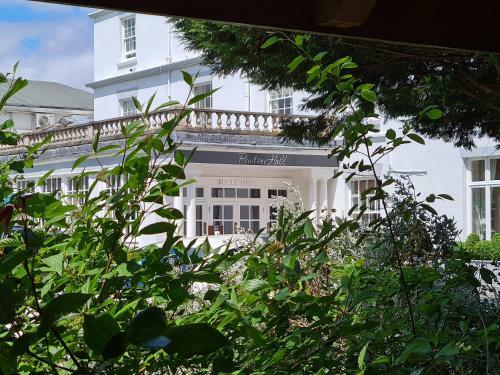 Rowton Hall Hotel And Spa