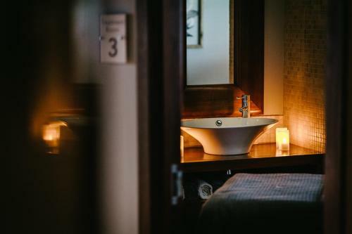 Rowton Hall Hotel And Spa