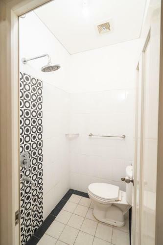Hotel Umah Santi Depok
