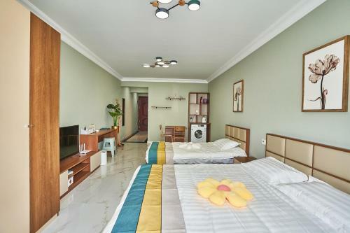 Locals Apartment House 11
