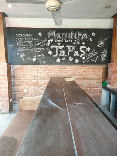 Hostal Mandira House By.sdm