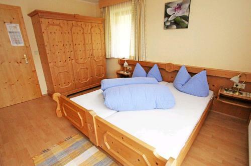 Hostal Alpenhof Strenge