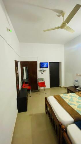 Hotel Caveri Inn