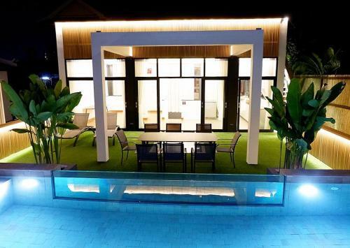 Villa Swiss House 5