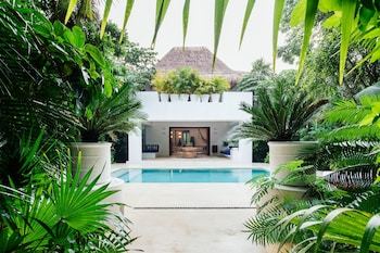 Hotel Esencia