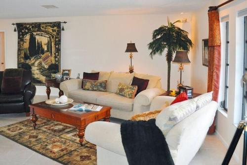 Villa Paradise, Cape Coral