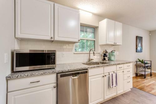 King St Bungalow