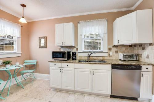 Bungalow On Orleans