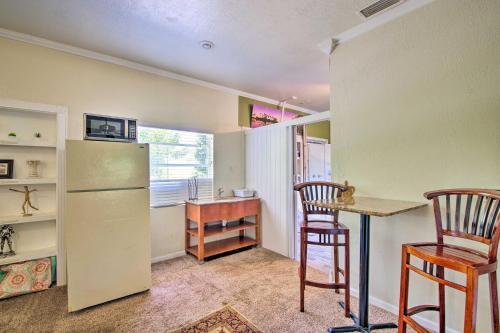 Step-free Waterfront Villa Gas Grill And Patio