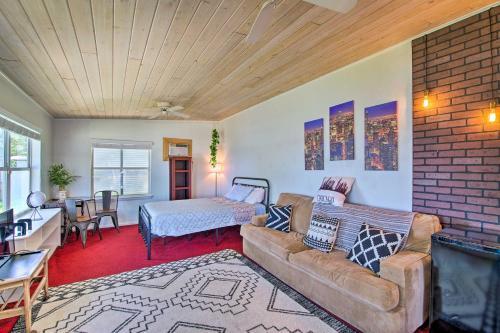 Tropical Villa Screened Porch And Water View!
