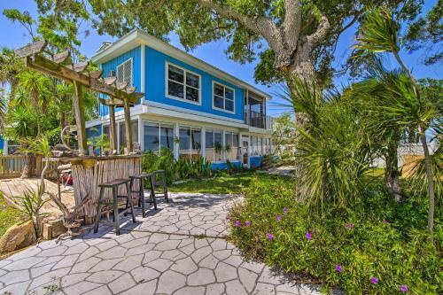 Tropical Villa Screened Porch And Water View!