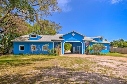 Tropical Villa Screened Porch And Water View!