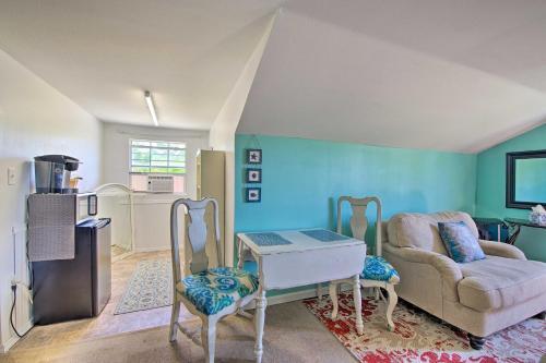 Waterfront Villa With Deck And Dolphin Watching!