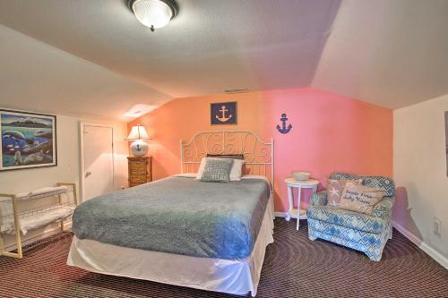 Riverfront Villa With Hot Tub And Fire Pit Access