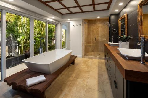 Olde Naples Villa