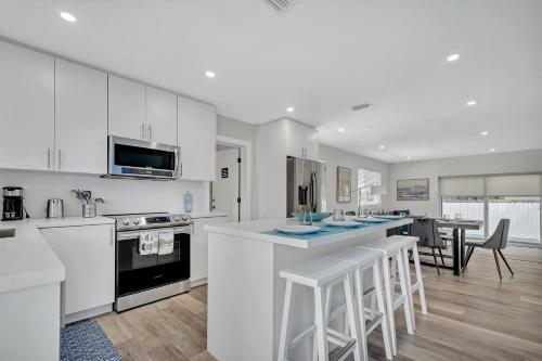 Apartamento Miami Chic 4 Bd 3 Bth Home W/gated Parking & Bbq