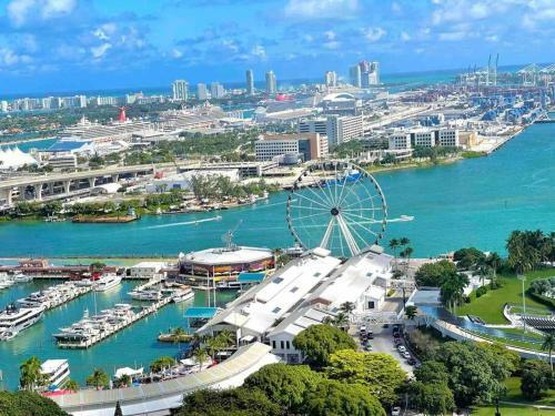 Apartamento Luxury High-rise 2/2 Condo W/oceanview Balcony