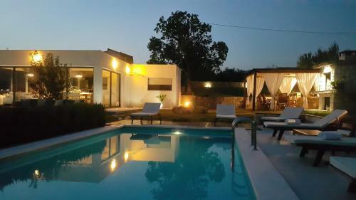 Luxury Villa Luminosa