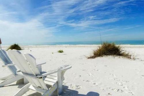Apartamento 1br/1ba Across From Beach Near Downtown #b