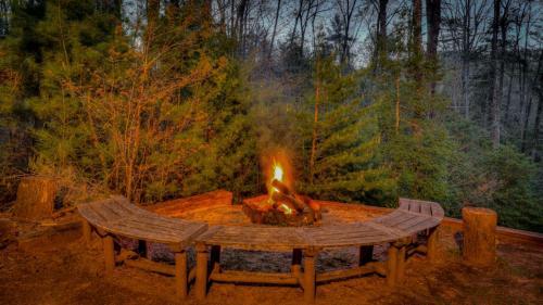 Aska Pines By Escape To Blue Ridge