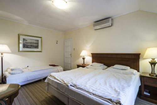 Hotel Romantik Eger