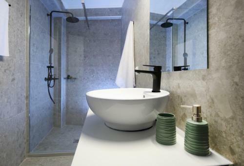 Apartamento Almyra Seafront Residence