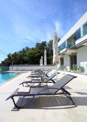 Apartamento Almyra Seafront Residence