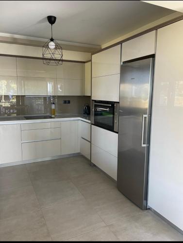 Angie's Seafront House In Akti Elia