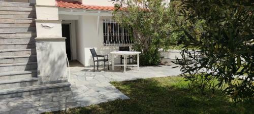 Groundfloor Apartment In Mola