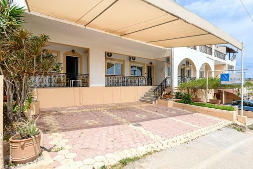 Hostal Angela Apartments New Listing