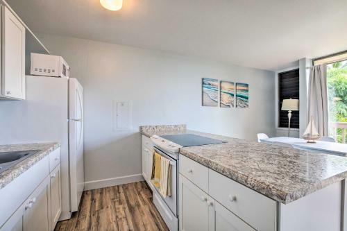Apartamento New! Makaha Valley Condo Less Than 2 Mi To Beach Access!