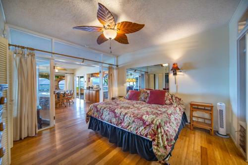 Oceanfront Lahaina Front Street Private Home