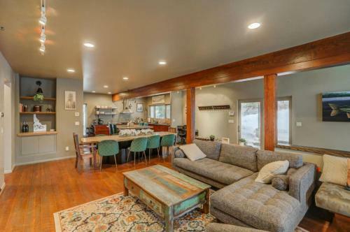 Mackinaw Manor By Casago Mccall - Donerightmanagement