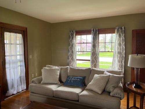 Historic Downtown Brownsburg Home W/charm