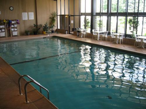 Hotel Le President Sherbrooke