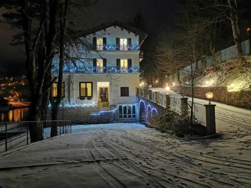 Lago Park Hotel