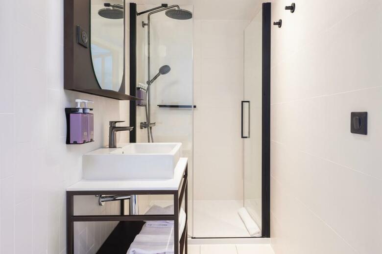 Hotel Tribe Paris La Defense Esplanade