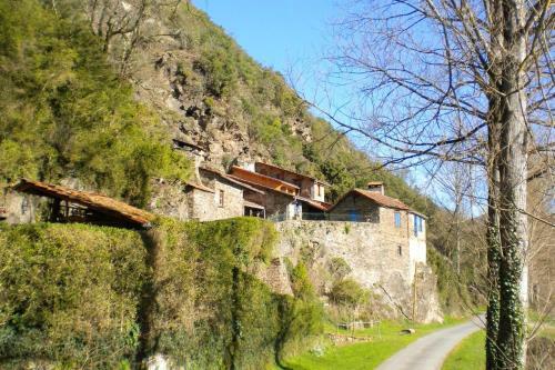 Maison D'une Chambre Avec Terrasse A Bellegarde Marsal