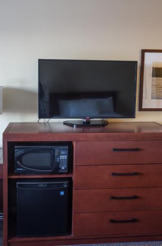 Explorer Hotel - Standard