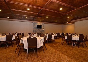 Hotel Comfort Inn And Suites